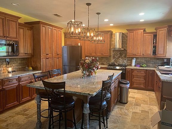 2nd image of 12636 Eaton Ln