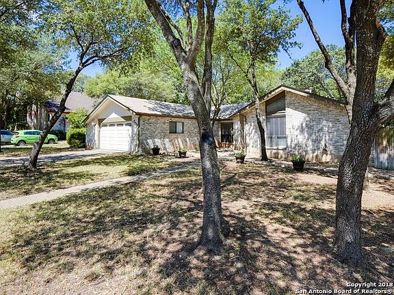 2nd image of 3623 Hunters Circle St