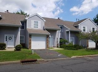 117 Fulton Ct #33, New Brunswick, NJ 08901