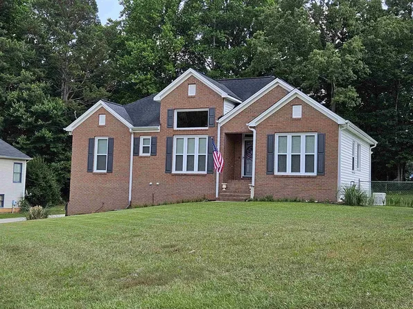 194 Camden Woods Dr, Dallas, GA 30157