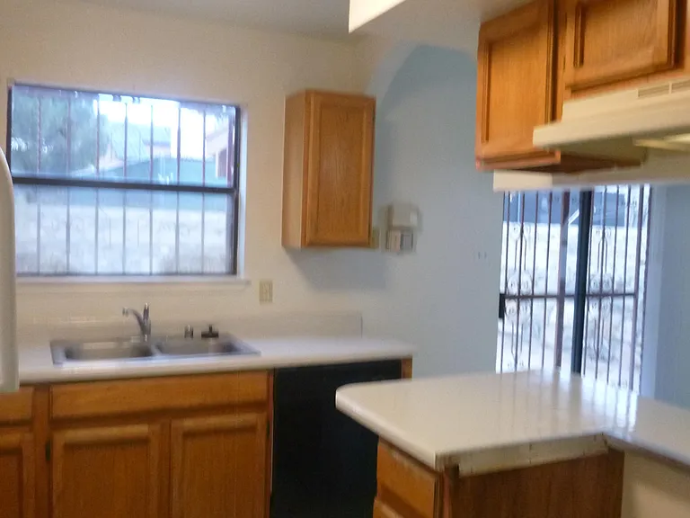 11376 Tenaha Ave — Photo 23
