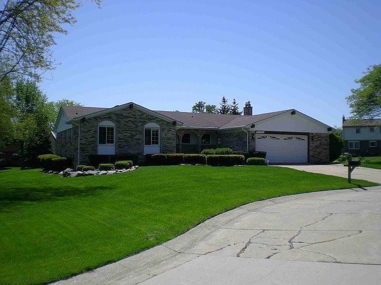 1st image of 41101 Exeter Ct