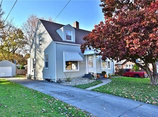 216 Parkgate Ave, Austintown, OH