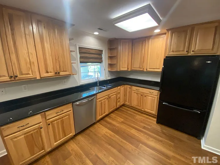 404 S Montreal Ct — Photo 29
