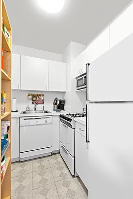 Rented by Compass | media 14