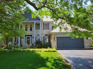 1425 Braxton Rd, Libertyville, IL 60048