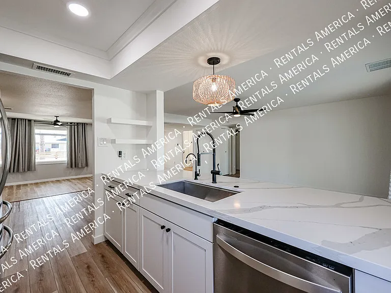 1430 E Bell De Mar Dr — Photo 9