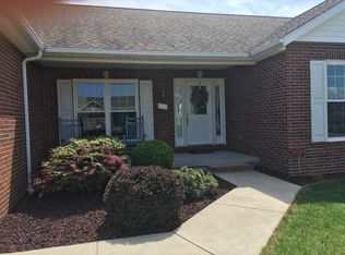 213 W Rose Ln, Waterloo, IL 62298