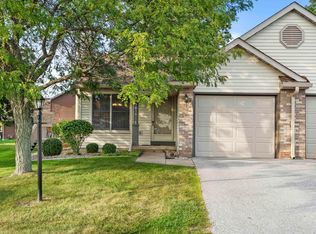 3616 Creekside Dr, Valparaiso, IN 46383