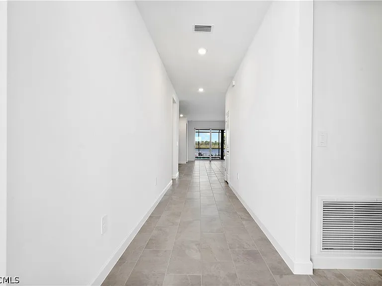 14735 Bluewater Rd — Photo 3