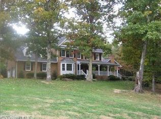 181 Plantation Ln, Advance, NC 27006