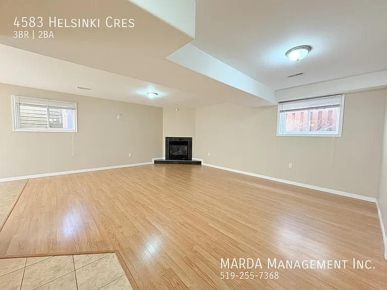 4583 Helsinki Cres — Photo 18
