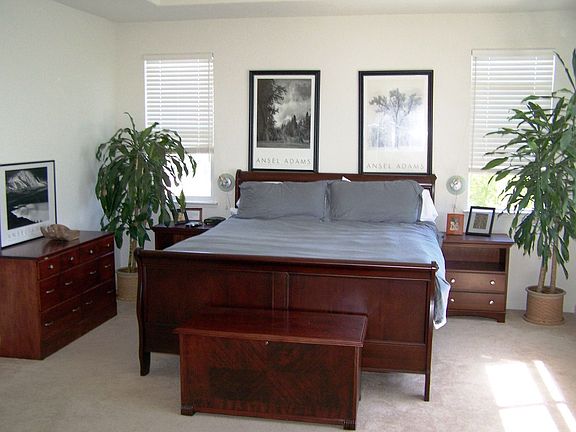 3rd image of 260 Belfont Cir
