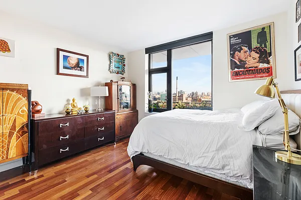 Sold by Compass | media 2