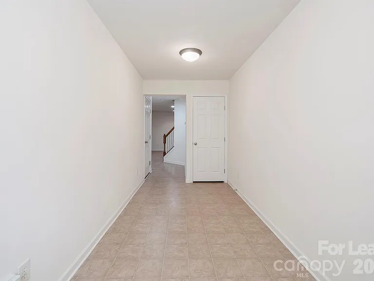 413 Armour St — Photo 26