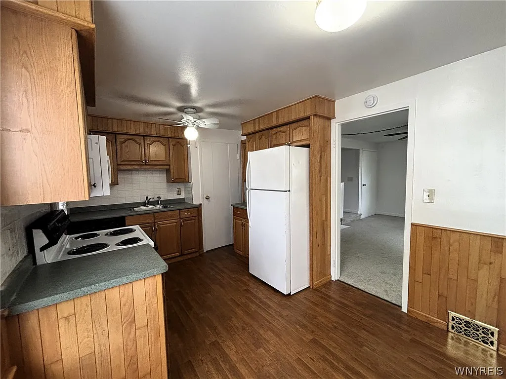 2 bed, 1.0 bath, 780 sqft, $1,250 — Photo 4