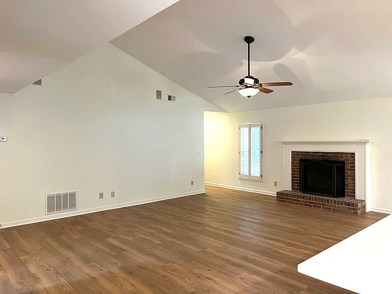2179 Heritage Trace Dr — Photo 6