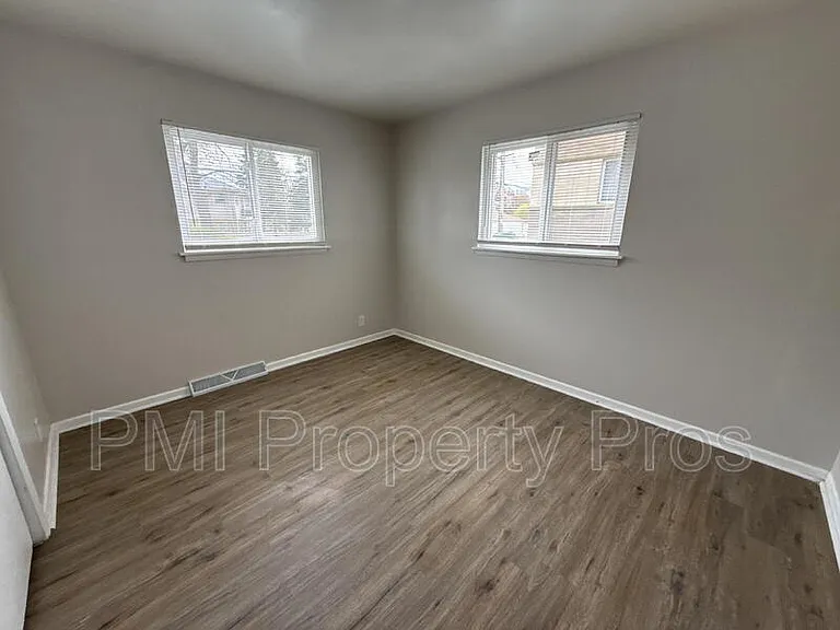 7701 W Hampton Ave #3 — Photo 10