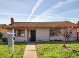 8974 El Oro Plaza Dr, Elk Grove, CA 95624