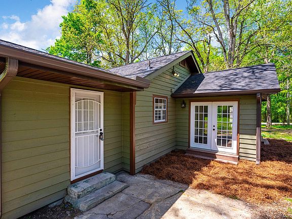 5th image of 1082 Givens Rd