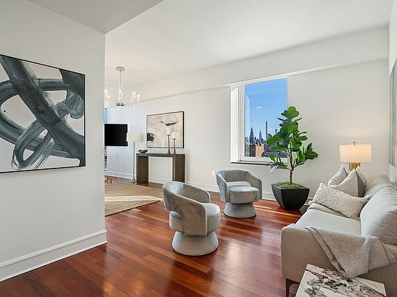 5th image of 245 W 99th St APT 18B
