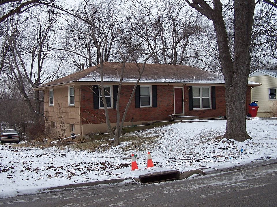 1st image of 1604 N Rogers St