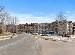 1320 Riverside Ln APT 406, Mendota Heights, MN 55118