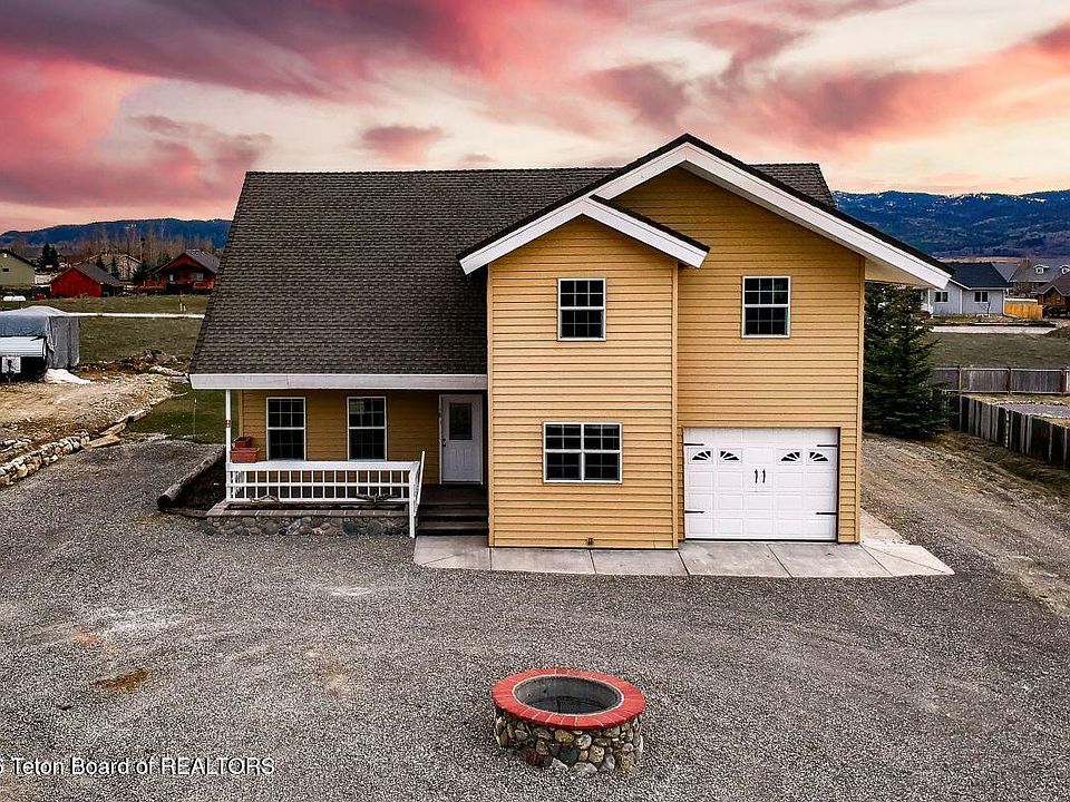 1st image of 48 Brushwood Dr
