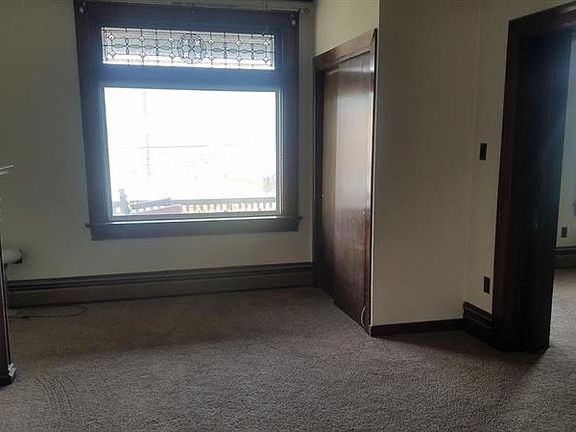 5th image of 409 Lincoln Ave