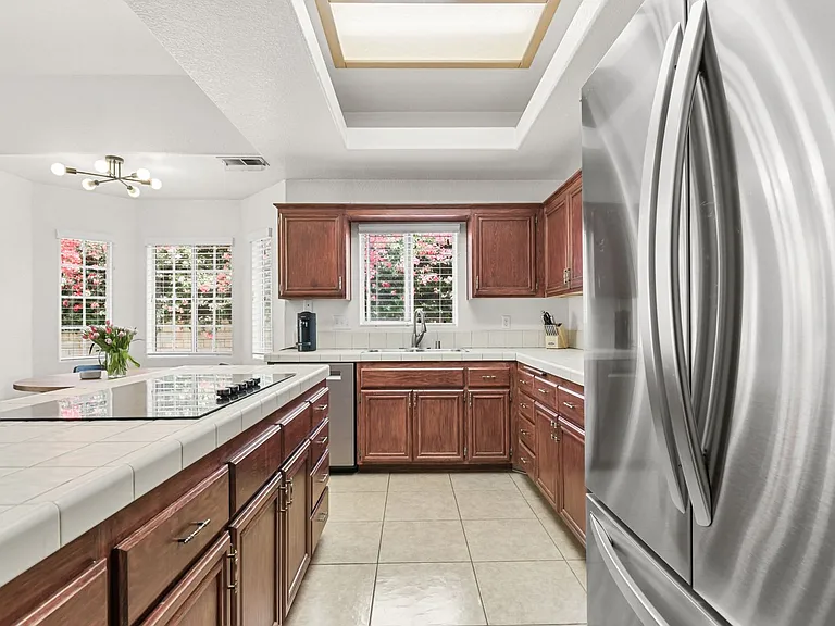 870 Bracero Pl — Photo 11