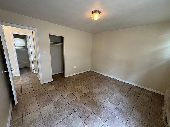 5th image of 1209 Polk St
