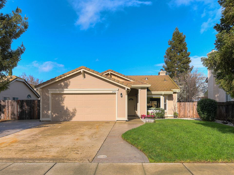 1st image of 2927 Violet Dr