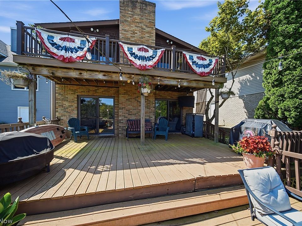 1st image of 5629 N Island Dr NW
