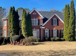 250 Stoneleigh Dr S, Atlanta, GA 30331