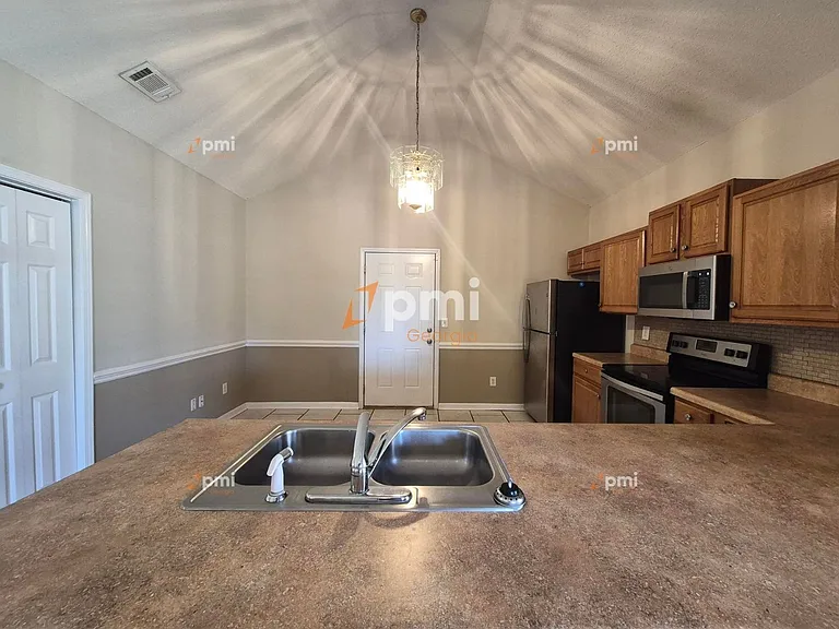 342 Orchard Way — Photo 3