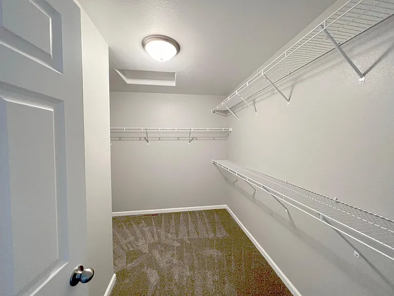 820 Cathy Dr W — Photo 9