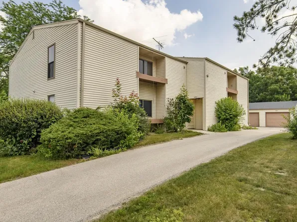 1871 Haymarket ROAD #16, Waukesha, WI 53189