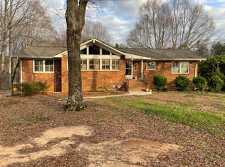 4741 Pine Hall Rd #1, Walkertown, NC 27051