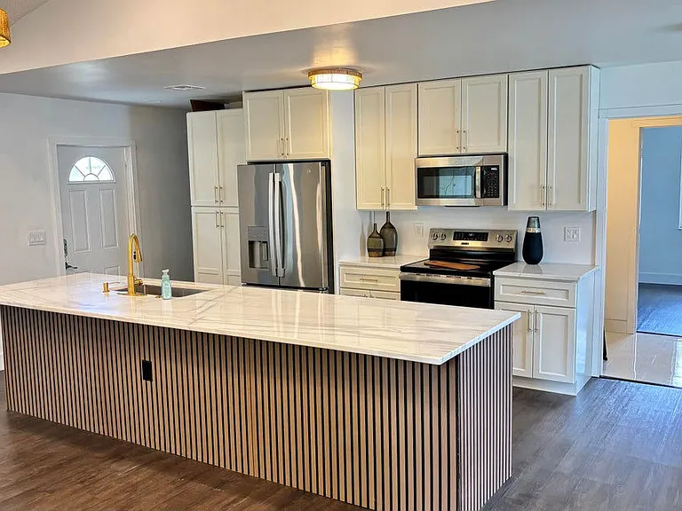 10303 Pippin Ln — Photo 3