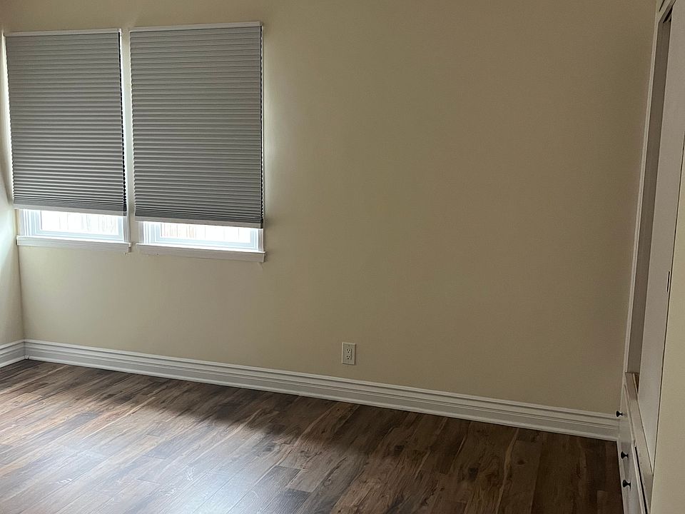 2nd image of 667 W Roderick Ave #1