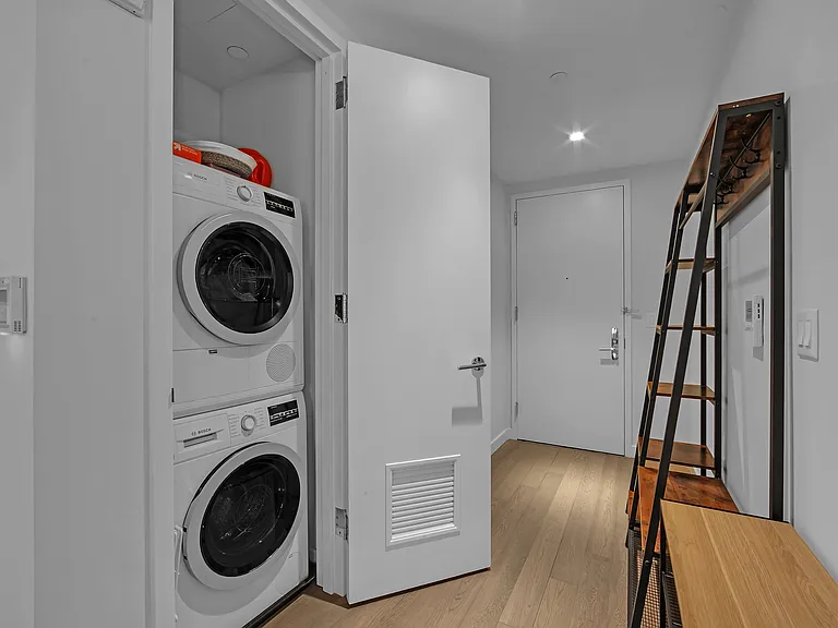 505 W 43rd St #3M — Photo 13