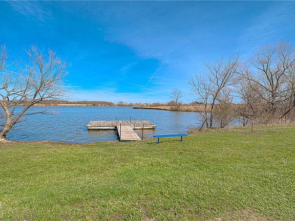 2nd image of 139 SW 1521st Rd