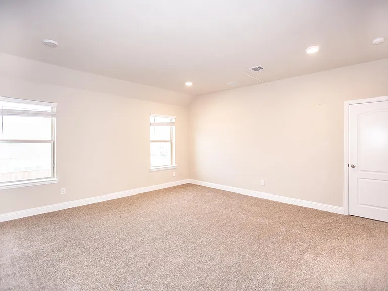 2100 Miramar Dr — Photo 35