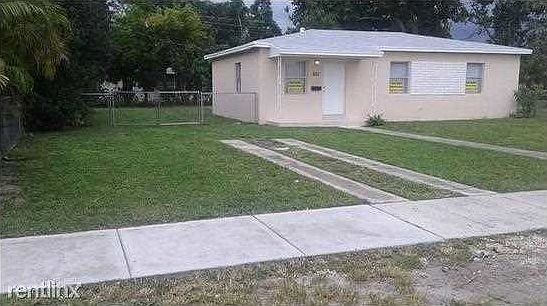 1st image of 651 NW 194th Ter