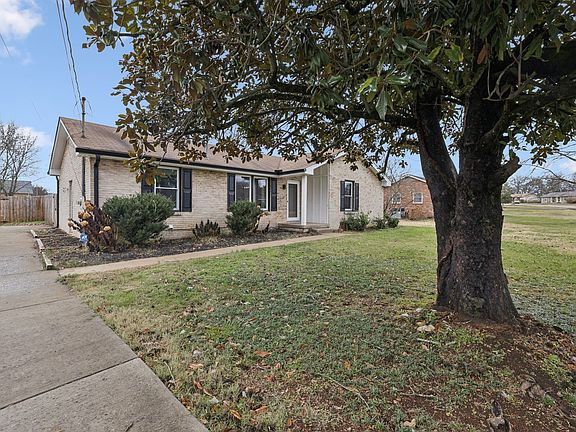 3rd image of 101 Hankins Dr