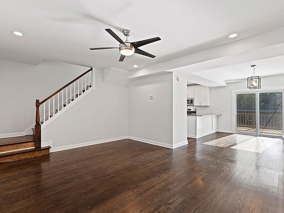 3rd image of 1134 S Elmwood Ave