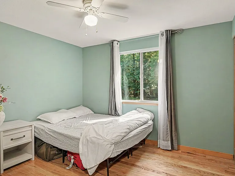 27523 NE 31st Ct — Photo 4
