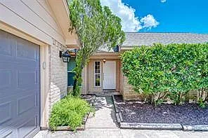 2723 Colony Dr — Photo 4