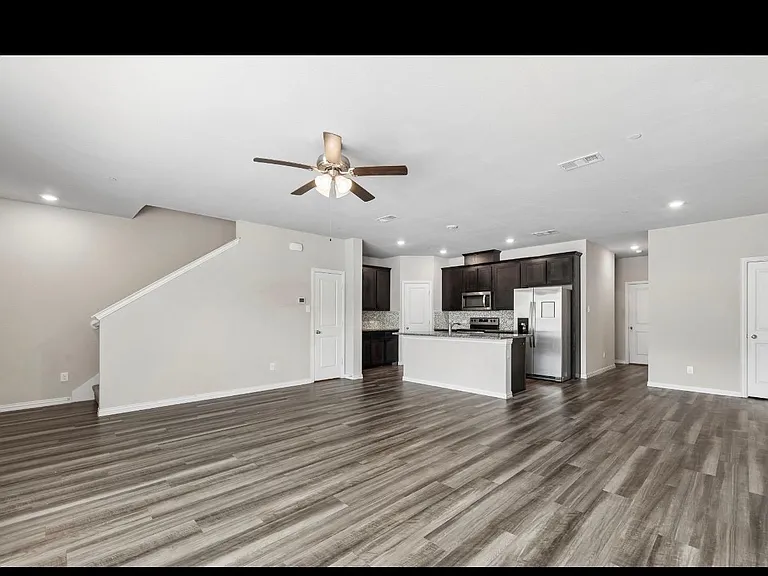 3121 Solana Cir — Photo 7
