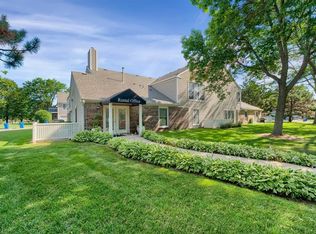 Oakleaf Townhomes, Burnsville, MN 55337